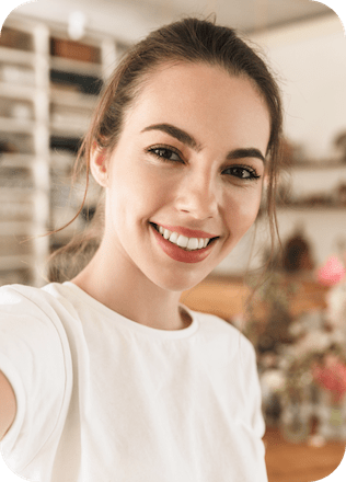 Anna, sharing her artistic journey and finding like-minded people on Video Match